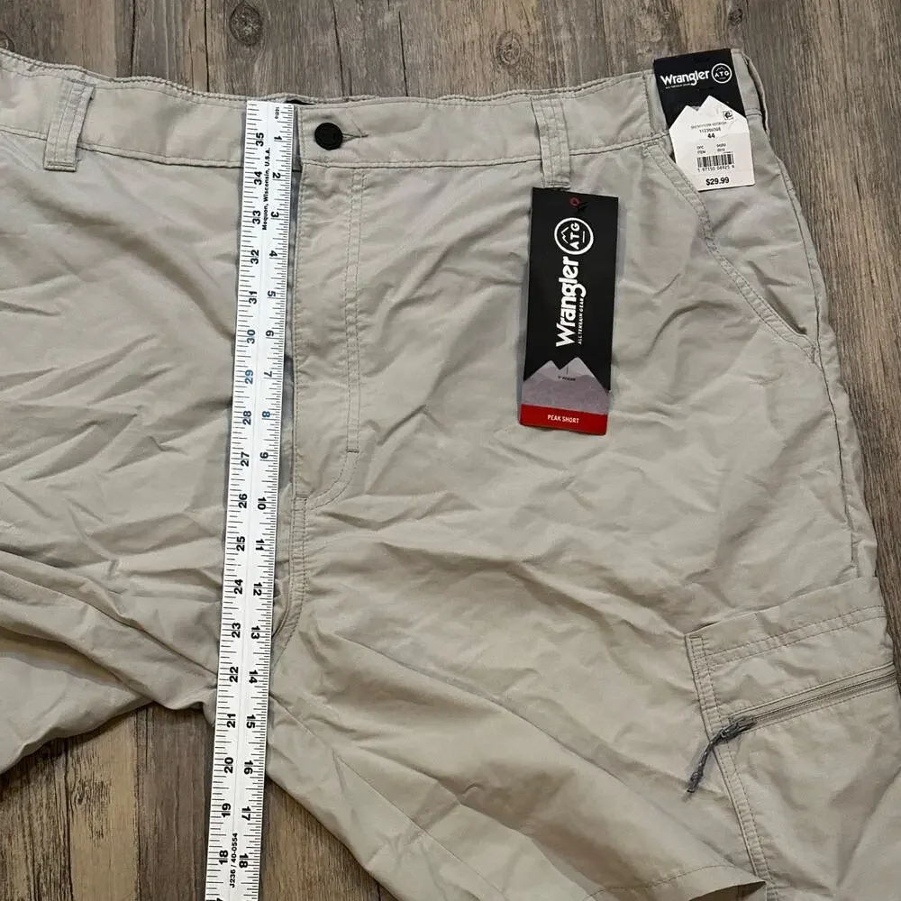 Wrangler Men’s ATG Cargo Shorts 9” Performance Elastic Waist Light Khaki Size 44